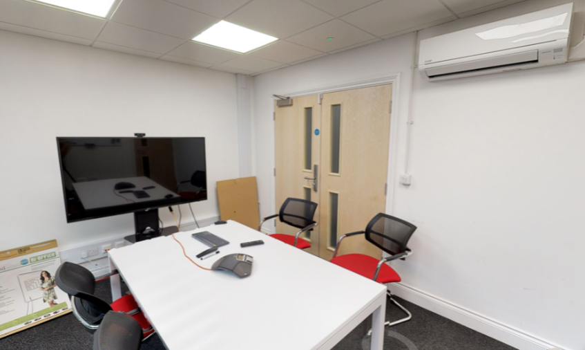 Large Unit to Rent in Newport Pagnell